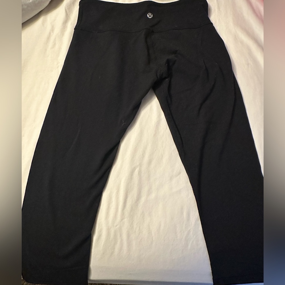 Lululemon Black Capris